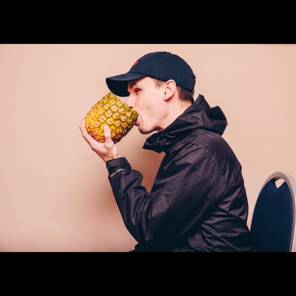 Meet your Posher, Derek